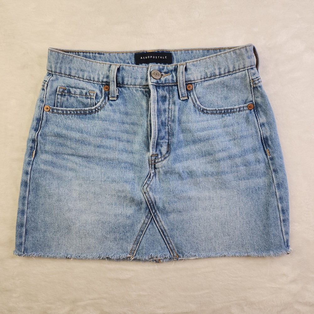 Aeropostale Denim Mini Skirt Womens 0 Raw Hem Light Wash Button Fly High Rise